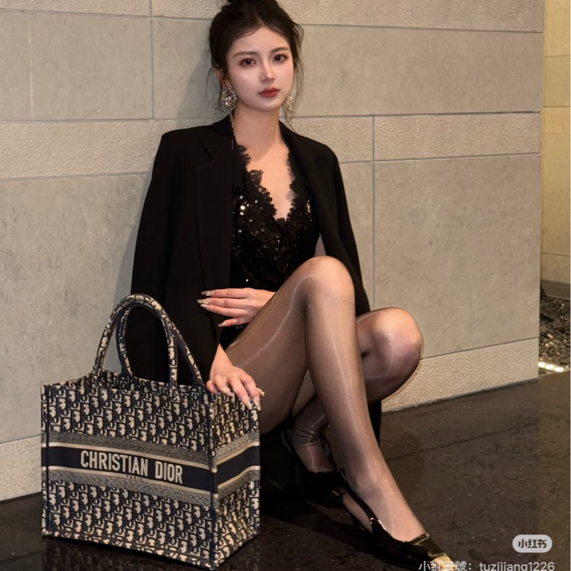 ෆ Dior Book tote老花托特中號-1