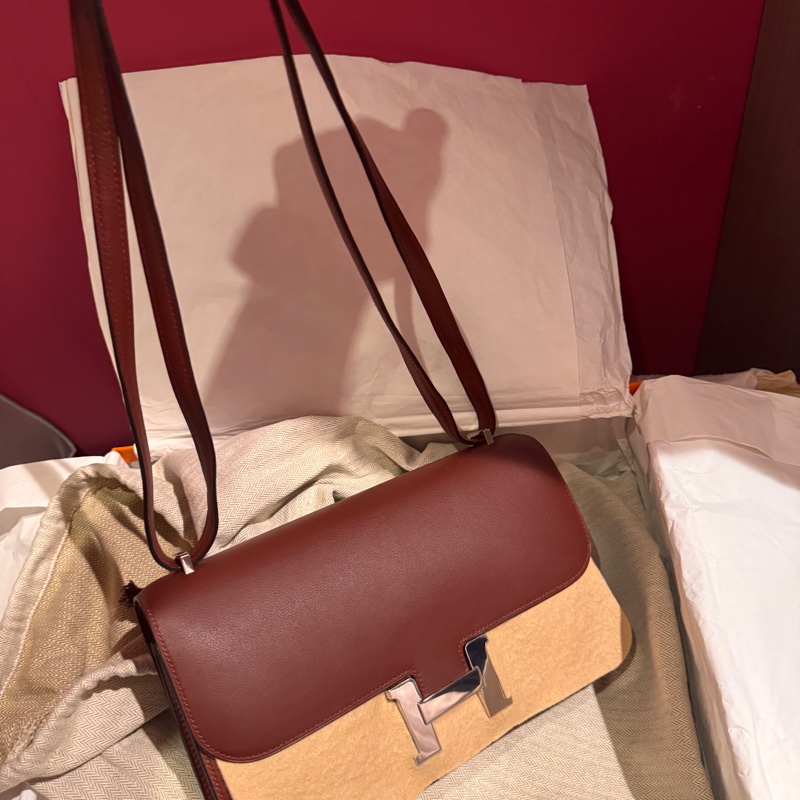 Constance Elan Rouge H Stamp O-1