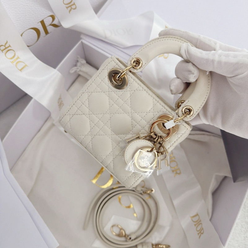 Dior /迪奧 戴妃 白色羊皮金色五金 三格 尺寸：17*15*7 26年4月購買-0