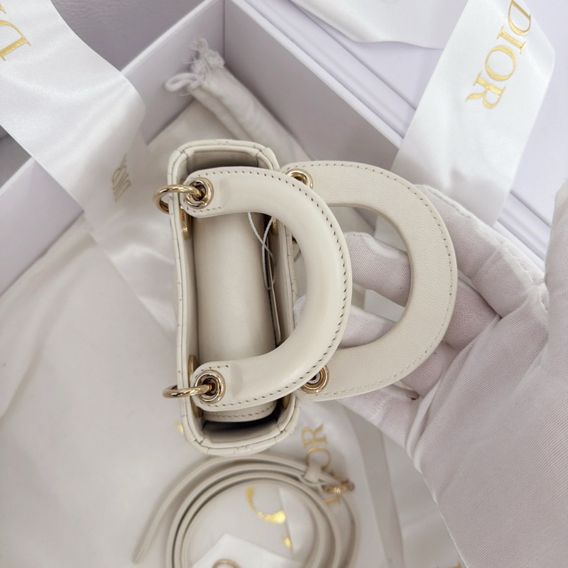 Dior /迪奧 戴妃 白色羊皮金色五金 三格 尺寸：17*15*7 26年4月購買-4