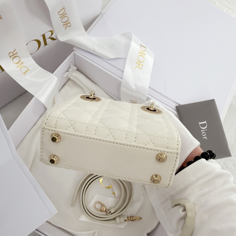 Dior /迪奧 戴妃 白色羊皮金色五金 三格 尺寸：17*15*7 26年4月購買-5