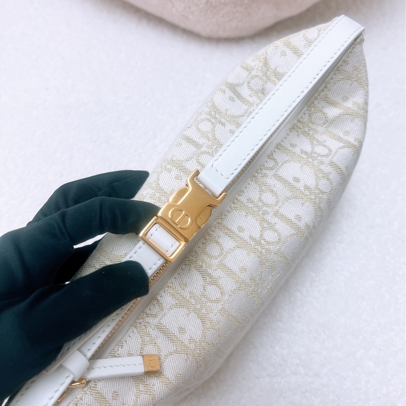 Dior diortravel nomad 金色刺繡老花飯盒包-9