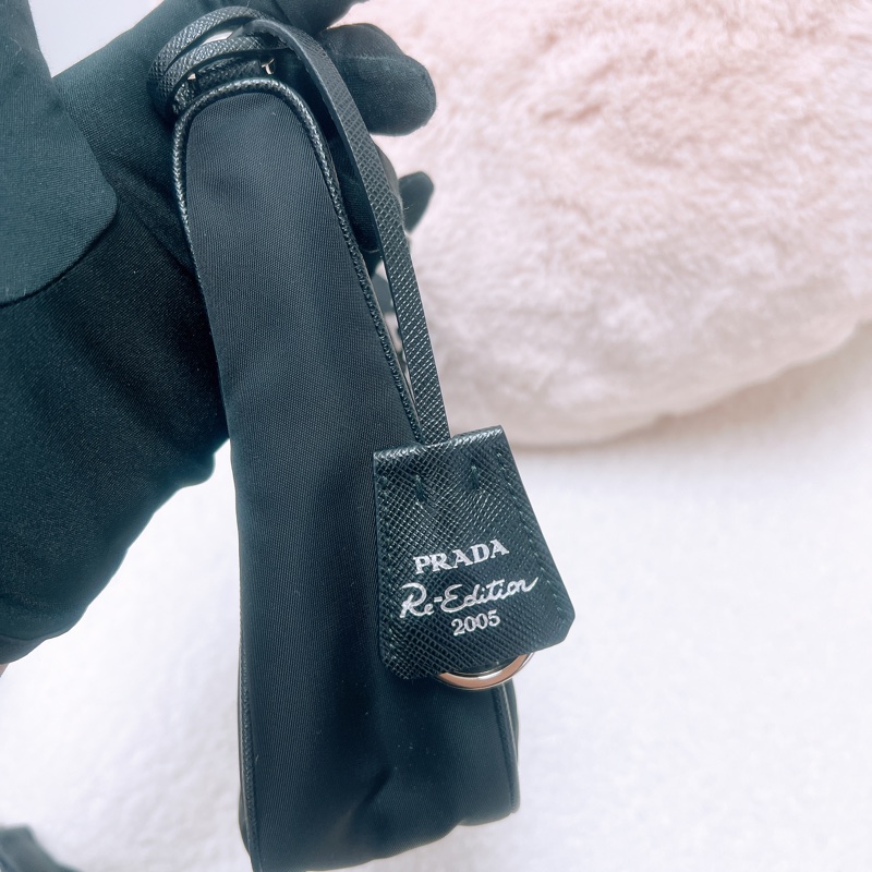 Prada re-edition 2005 黑色尼龍三合一 /腋下斜挎包-5