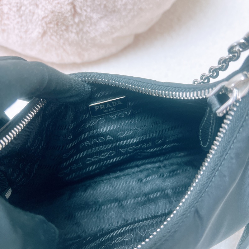 Prada re-edition 2005 黑色尼龍三合一 /腋下斜挎包-12