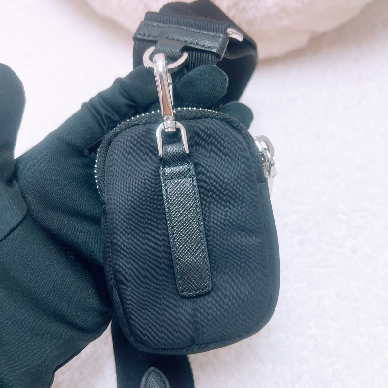 Prada re-edition 2005 黑色尼龍三合一 /腋下斜挎包-16