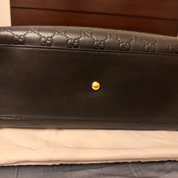 Gucci黑色牛皮老花壓紋鏈條肩背包-8