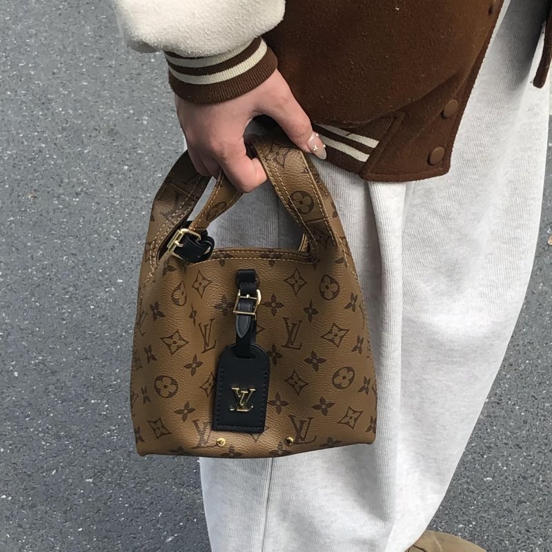 Louis Vuitton -原花金釦 Atlantis BB 手提斜背包-3