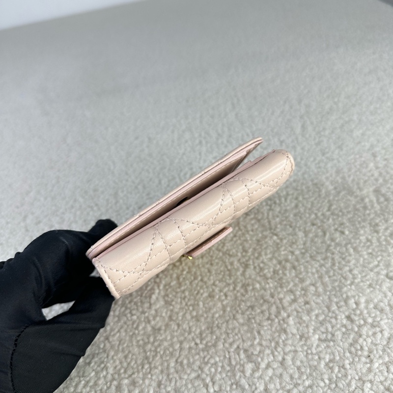 DIOR迪奧 dioraddict櫻花粉色藤格紋錢包 錢夾 羊皮 做舊金扣 尺寸11.5*10 送一根鏈條可改造成鏈條包-3