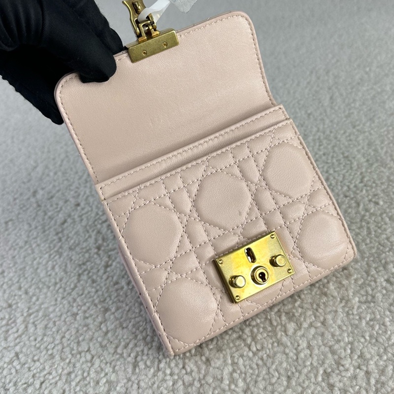 DIOR迪奧 dioraddict櫻花粉色藤格紋錢包 錢夾 羊皮 做舊金扣 尺寸11.5*10 送一根鏈條可改造成鏈條包-8