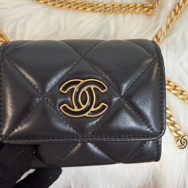 CHANEL 22SS迷你黑色琺琅金扣羊皮鍊條包 99新配件盒子塵袋保卡-3