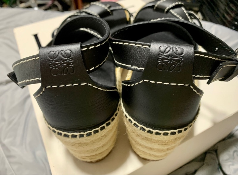 LOEWE厚底涼鞋-11