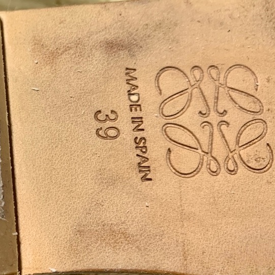 LOEWE厚底涼鞋-14