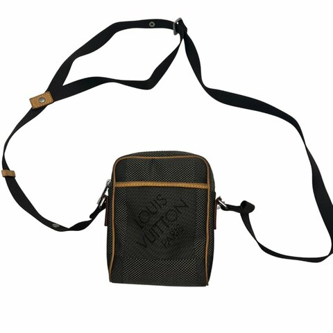 【美收精品】LOUIS VUITTON  斜背包 C-448【隔月月中將轉賣至日本 上架期限30天】
