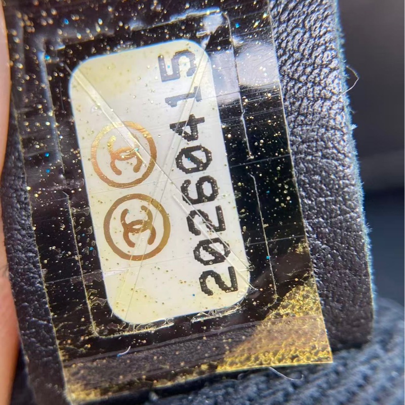 Chanel灰色油蠟皮銀扣衣架大號 2ways 整體好成色-8
