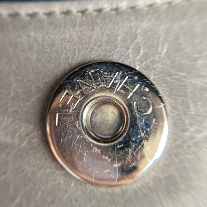 Chanel灰色油蠟皮銀扣衣架大號 2ways 整體好成色-15