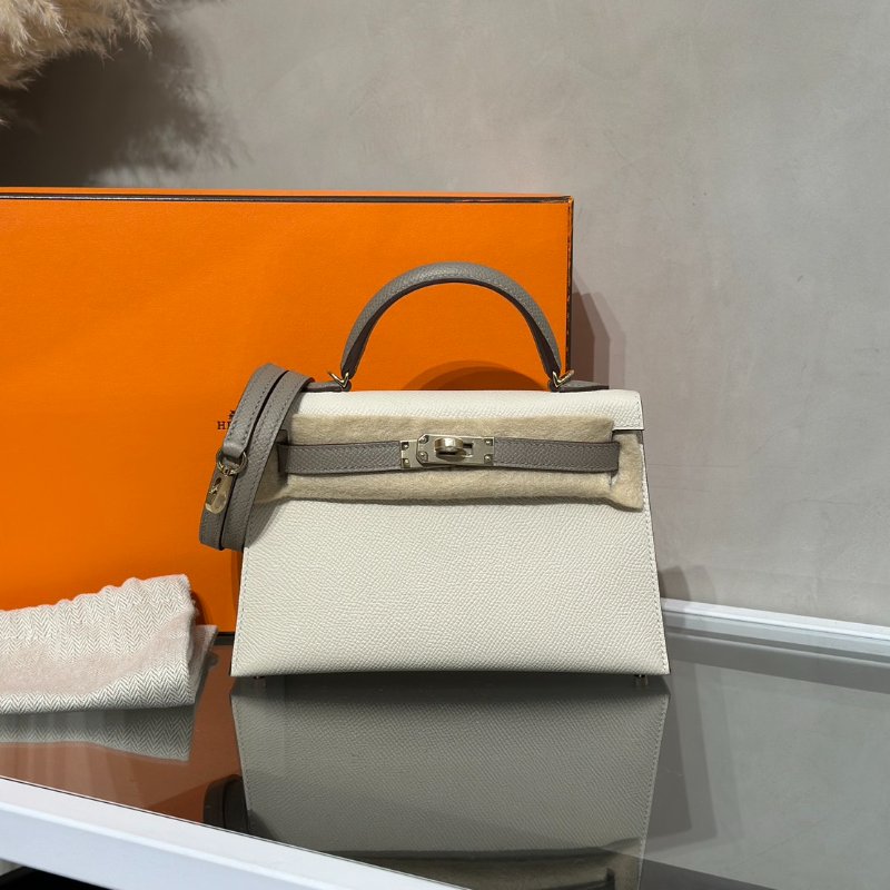 HERMES Mini kelly ll - 奶昔白拚大象灰金 W-8