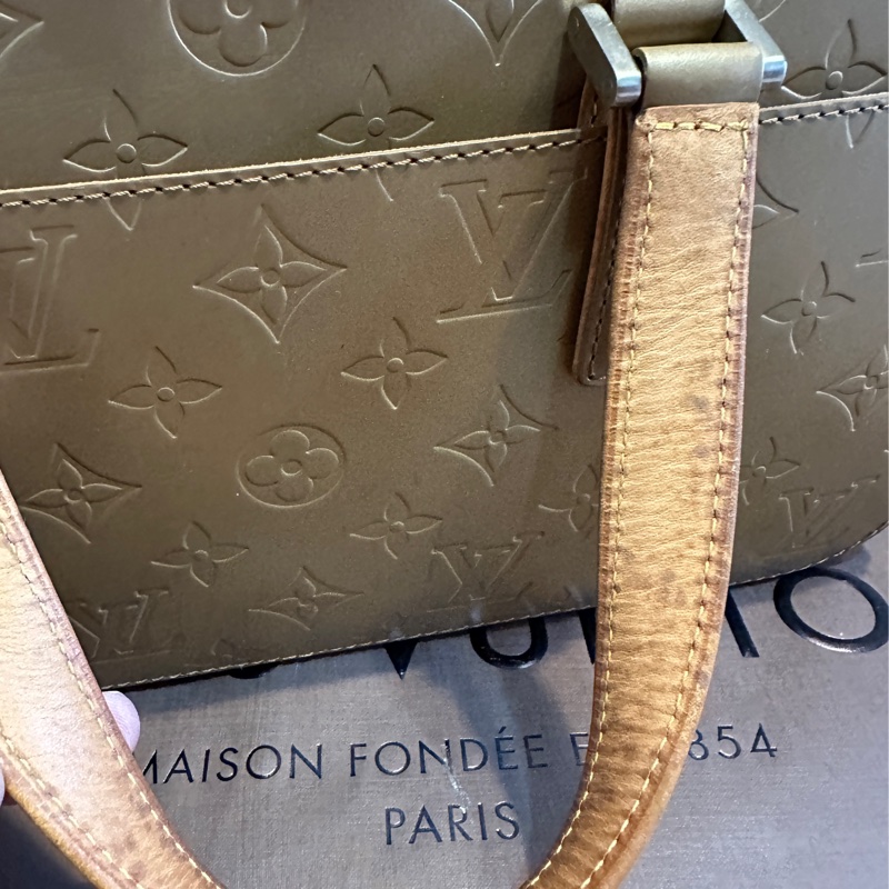 Louis Vuitton Shelton-14