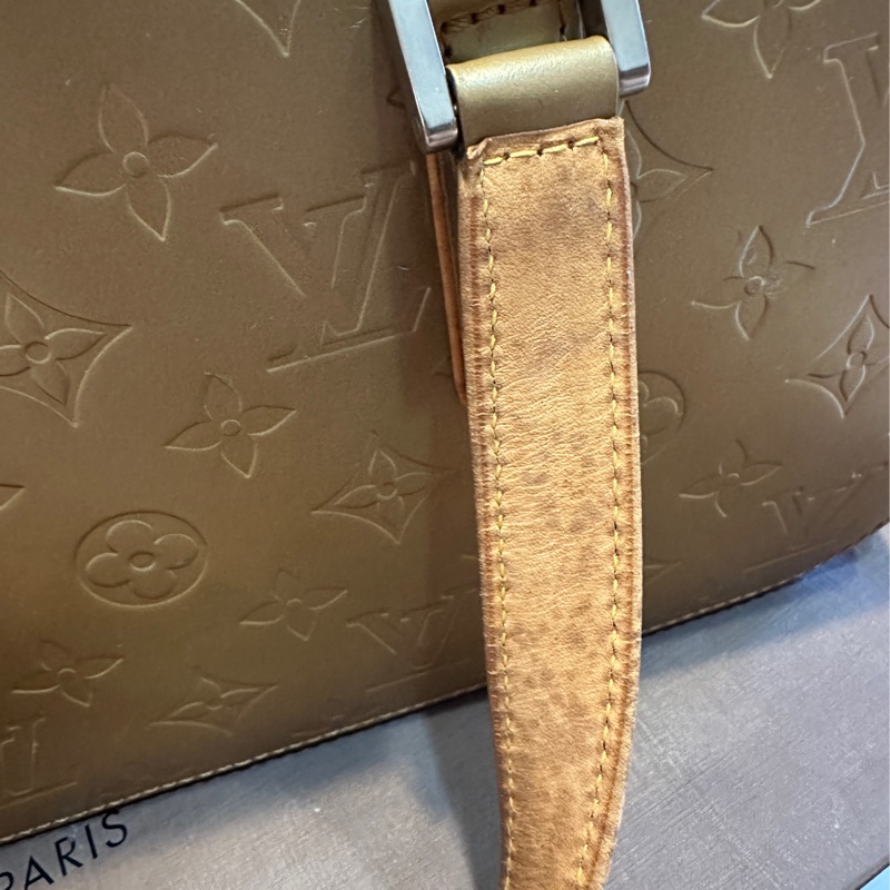 Louis Vuitton Shelton-15
