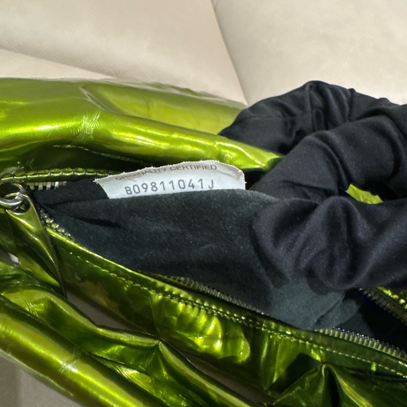 BV Bottega Veneta 綠色亮面手拿包/手提包/螢光色/95新美品-4