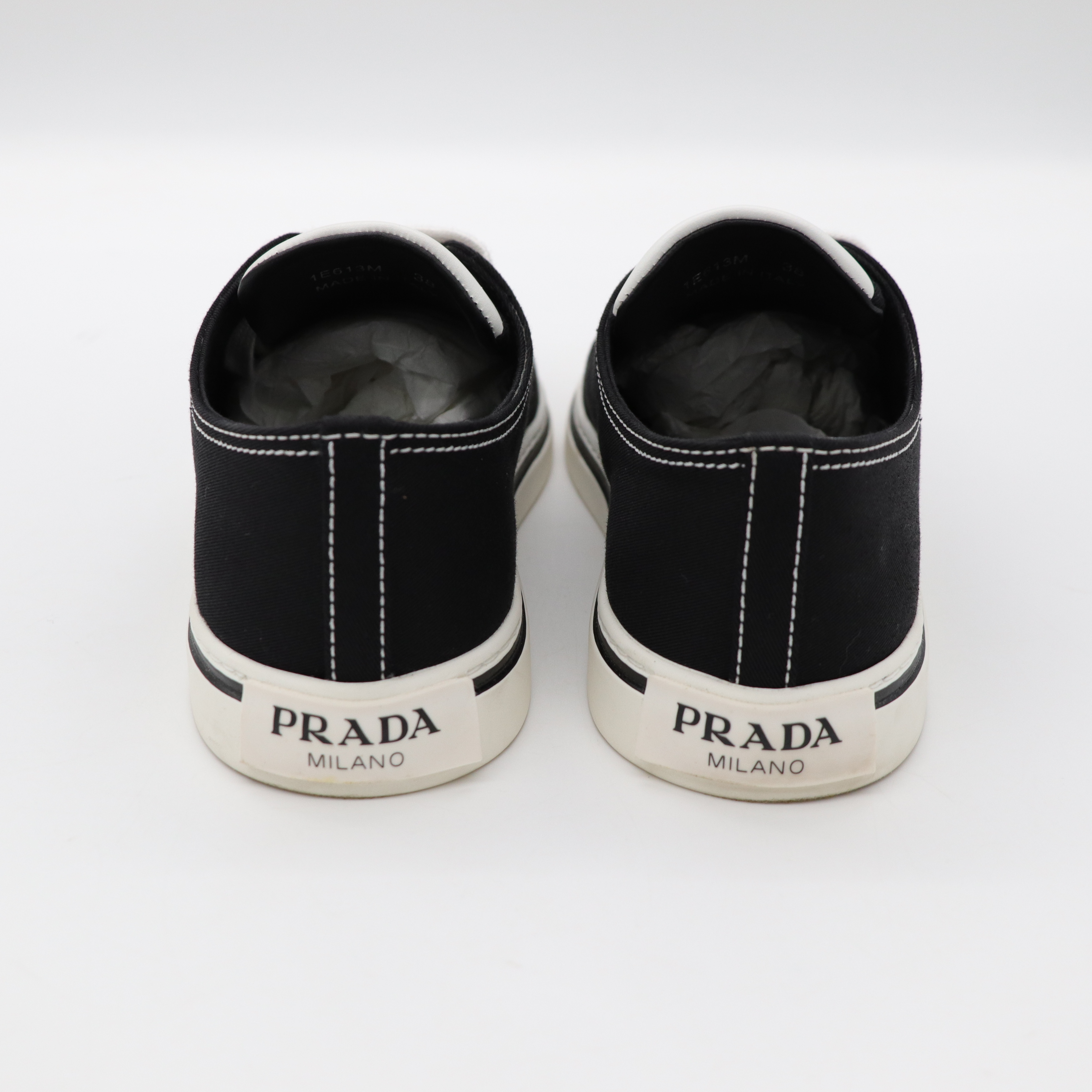 Prada 普拉達 黑色帆布 尖頭 帆布鞋 休閒鞋-4