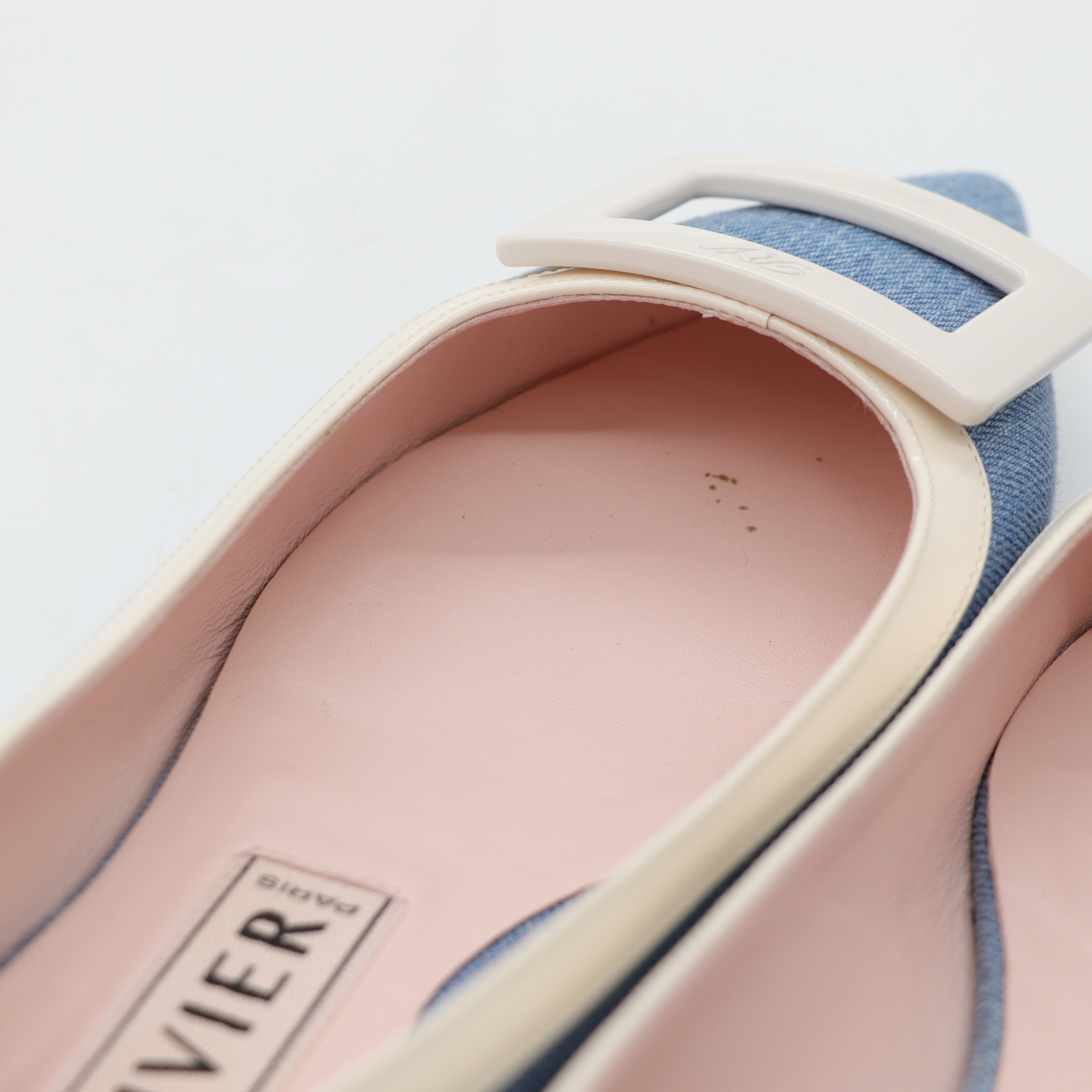 Roger Vivier 藍色牛仔 釦子 平底鞋-8