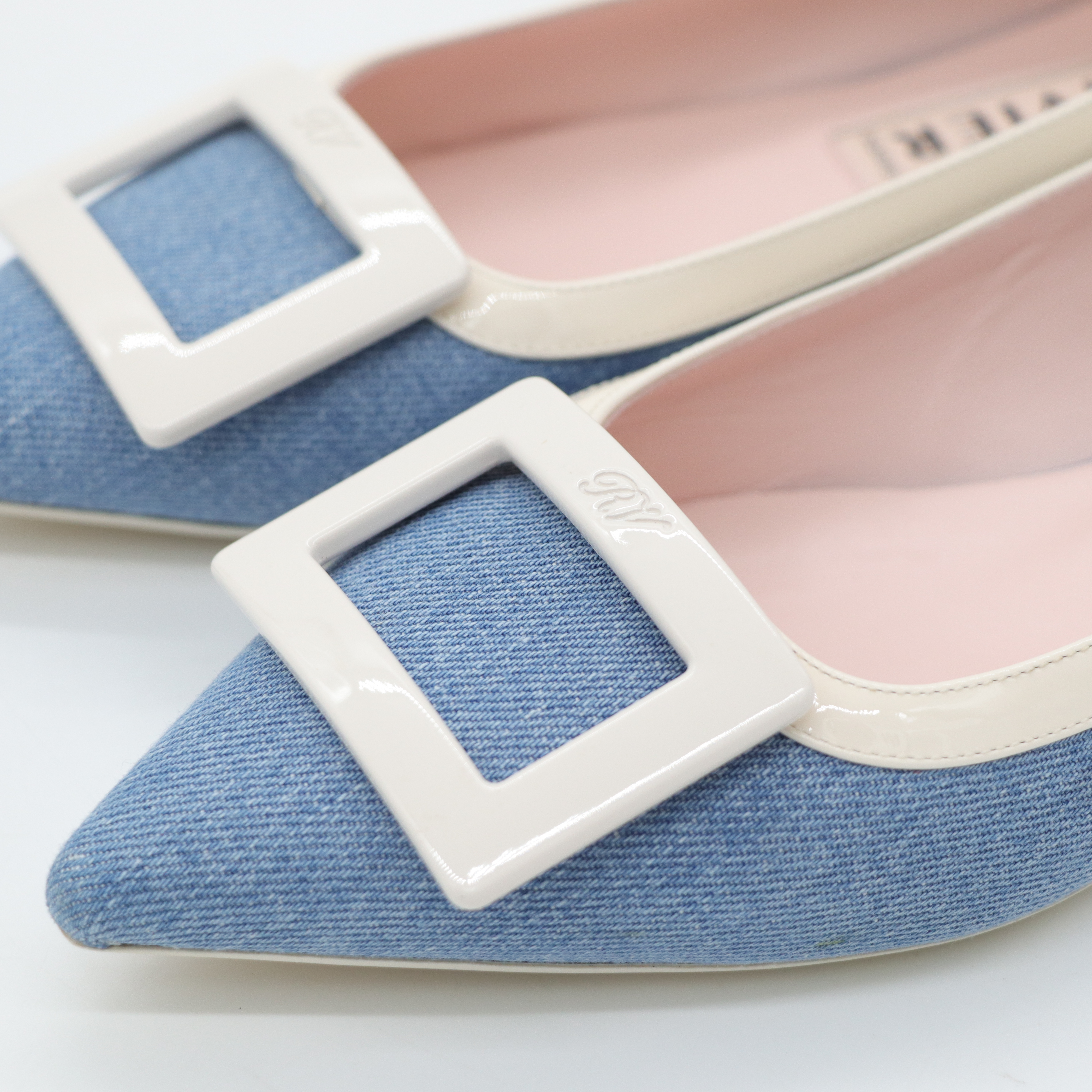 Roger Vivier 藍色牛仔 釦子 平底鞋-10