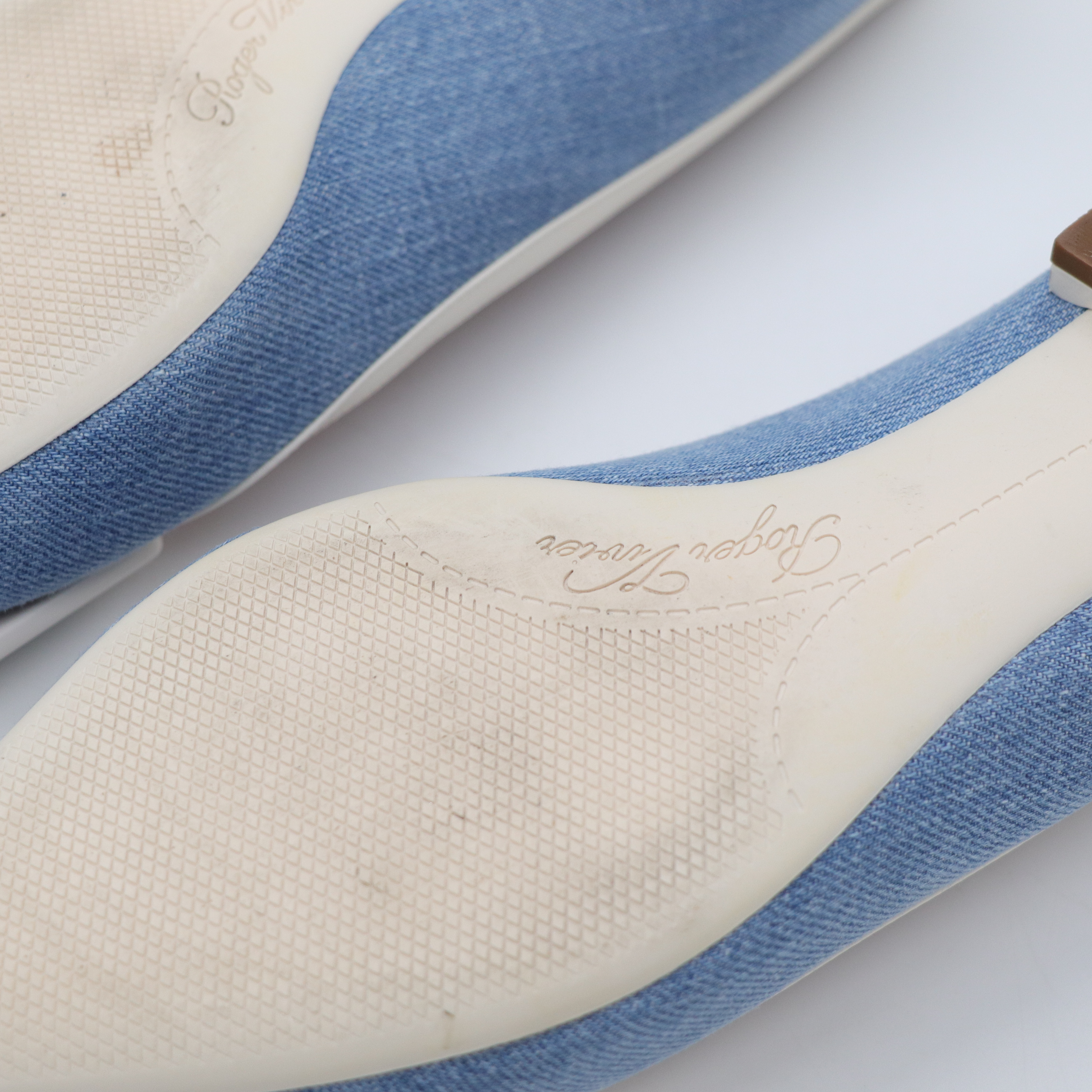 Roger Vivier 藍色牛仔 釦子 平底鞋-12