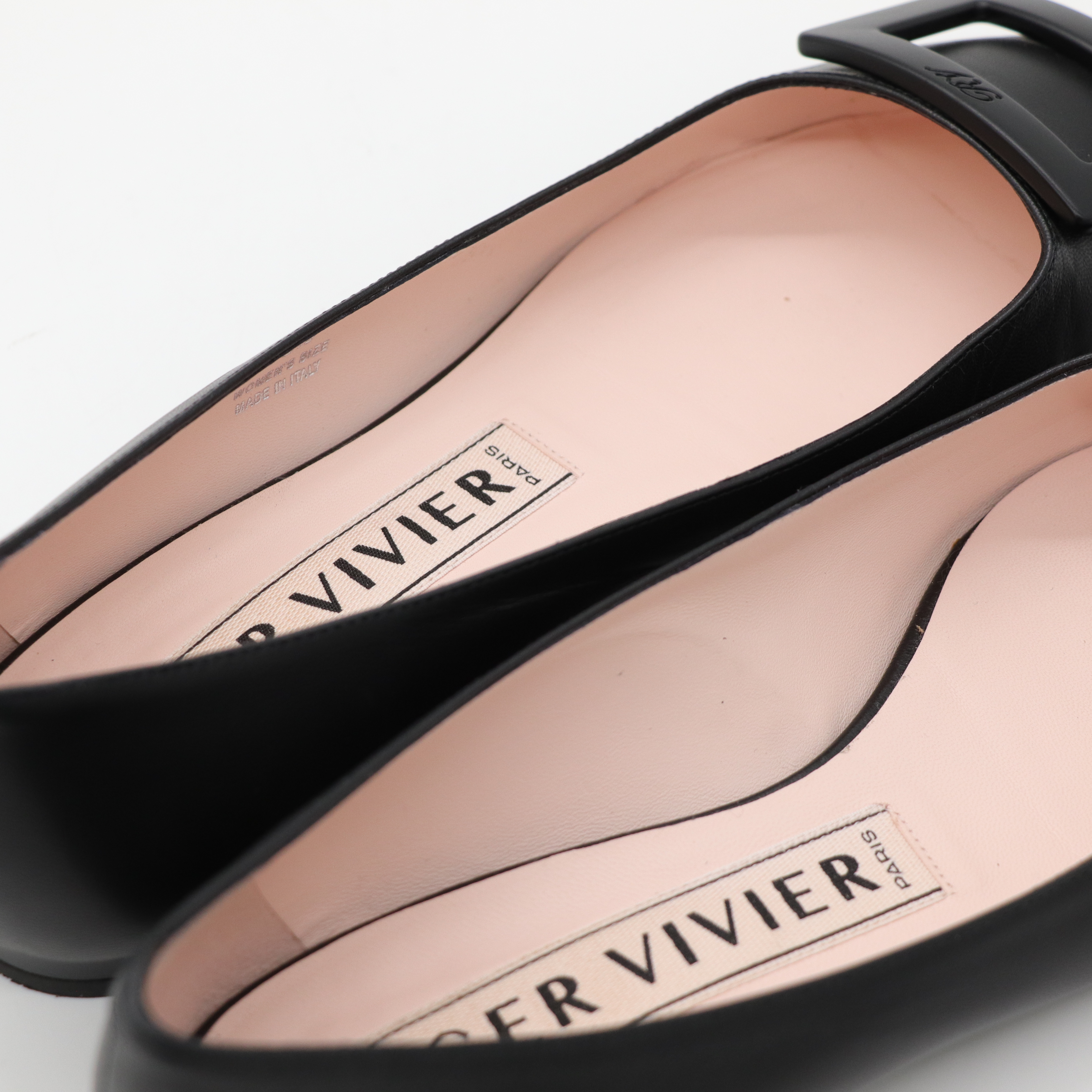 Roger Vivier 黑色牛皮 釦子 平底鞋-6