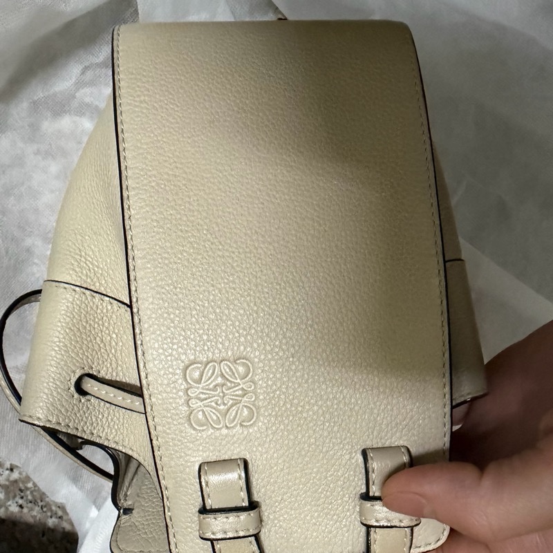 Loewe mini 吊床沙色-1