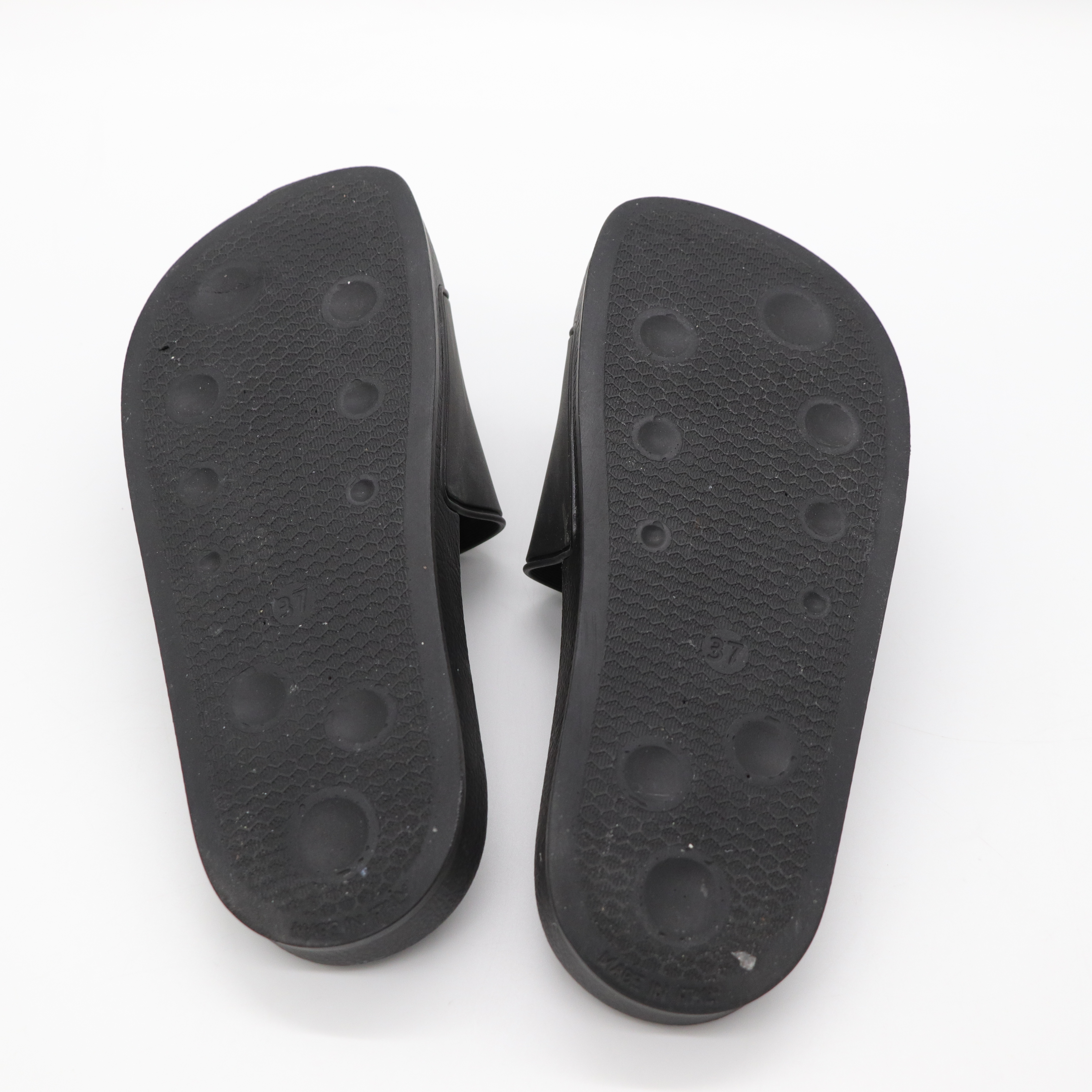 Giuseppe Zanotti Brett signature-embellished leather sandals-8