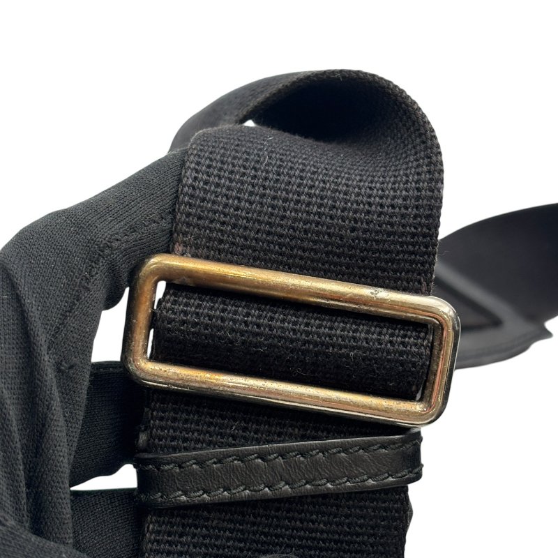 【美收精品】Gucci 黑色斜背包 C-476【隔月月中將轉賣至日本 上架期限30天】-11