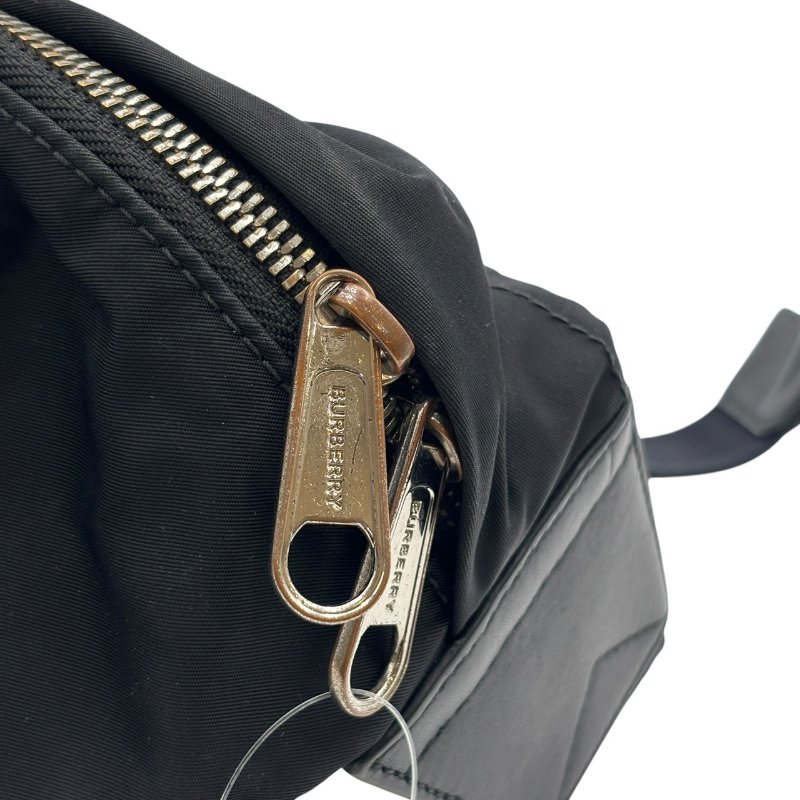 【美收精品】BURBERRY 黑腰包 C-465【隔月月中將轉賣至日本 上架期限30天】-7