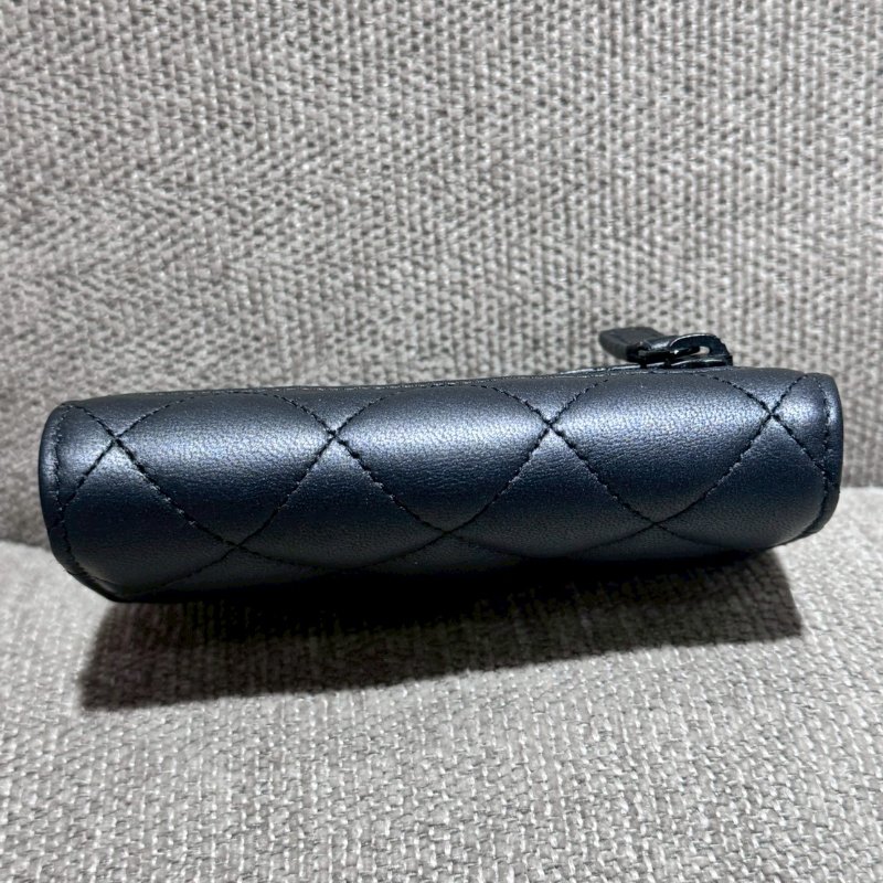 CHANEL So Black三折短夾-2