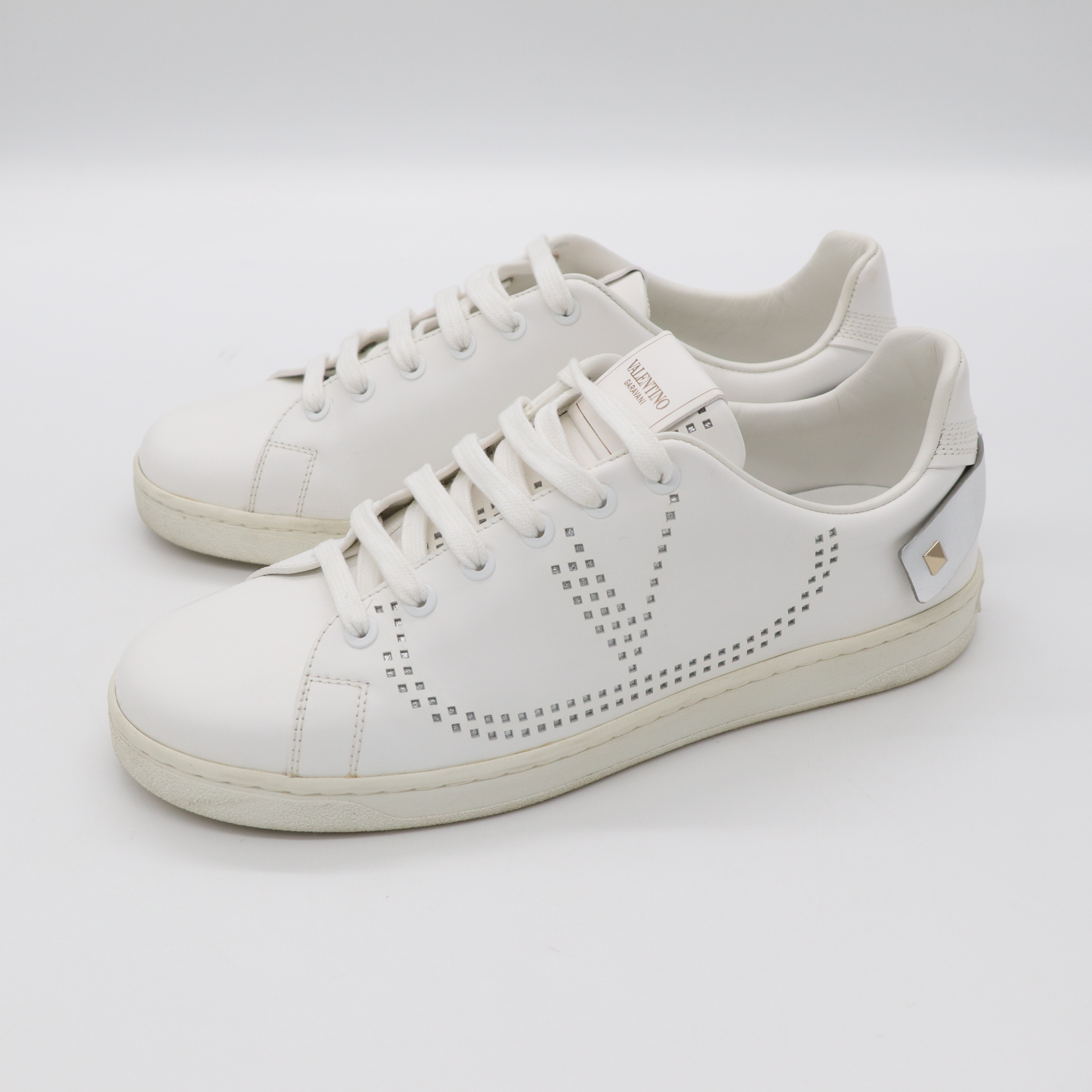 Valentino 小白鞋-1