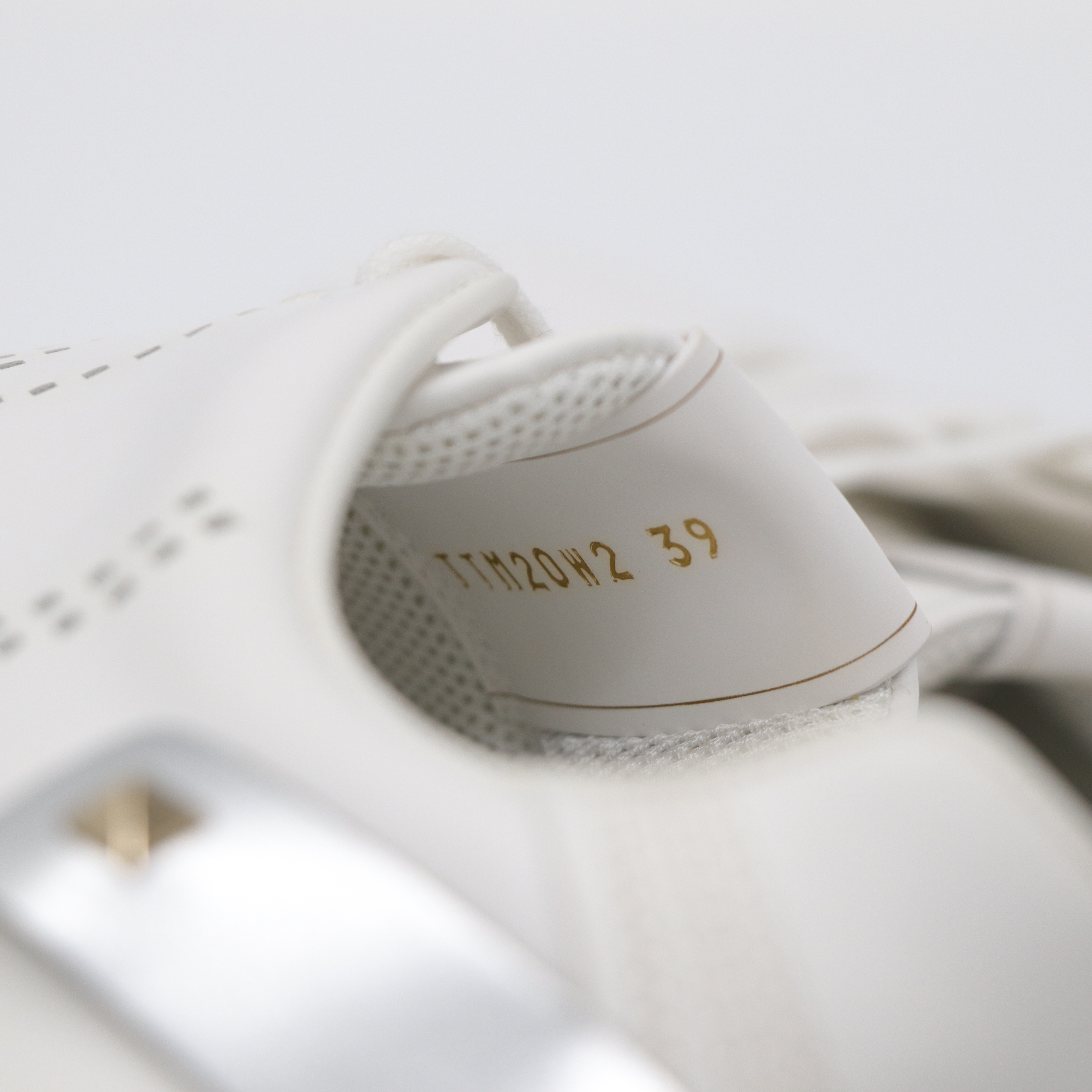 Valentino 小白鞋-10