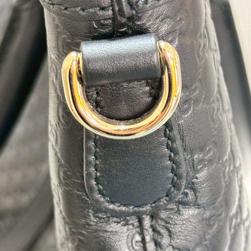 GUCCI 經典牛皮壓紋手提斜背包-11