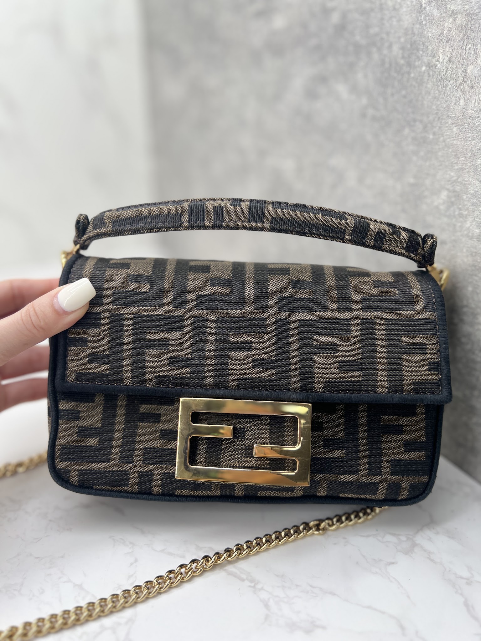 香緹國際精品 FENDI 法棍 MINI 828-0