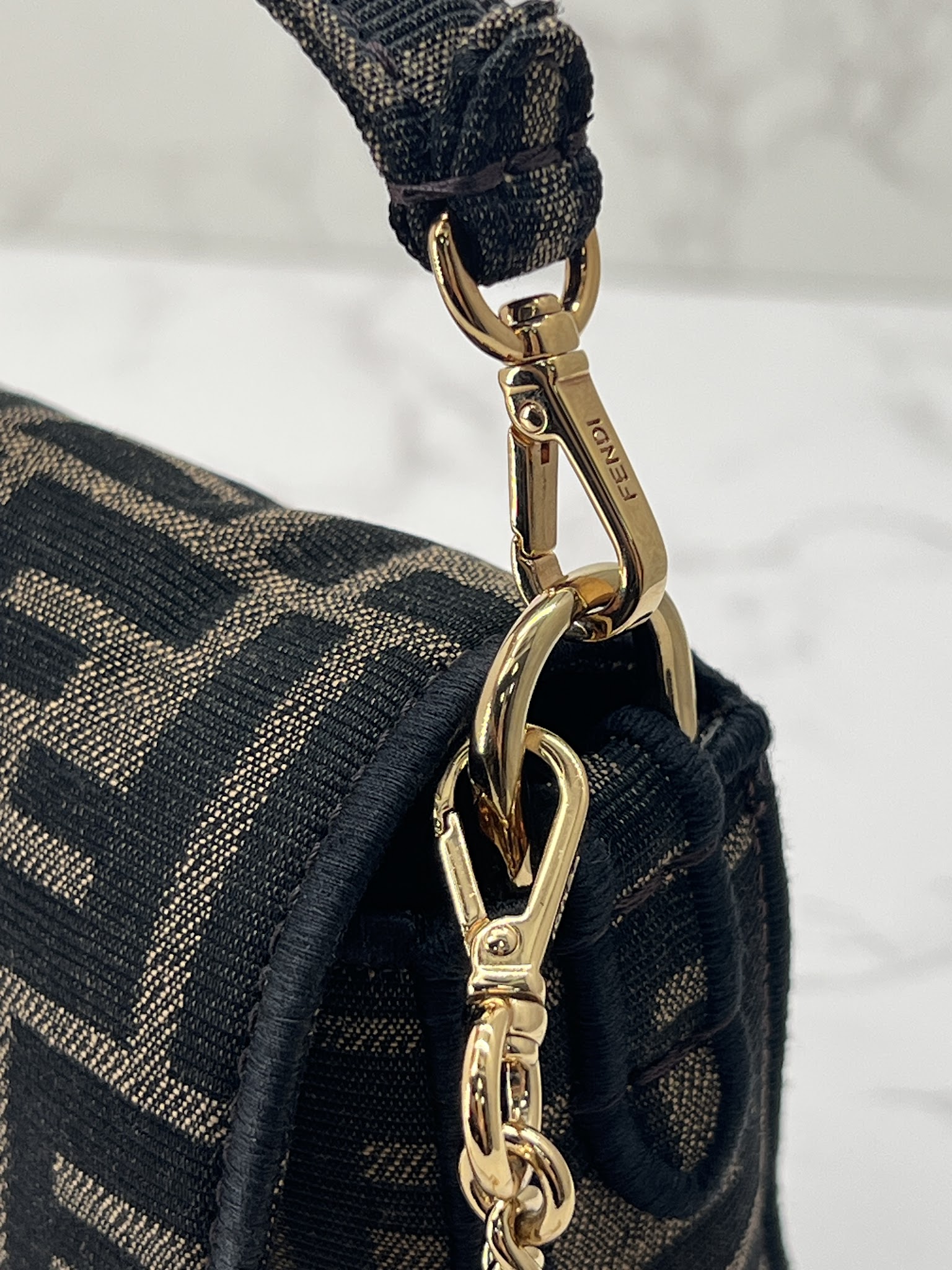 香緹國際精品 FENDI 法棍 MINI 828-2