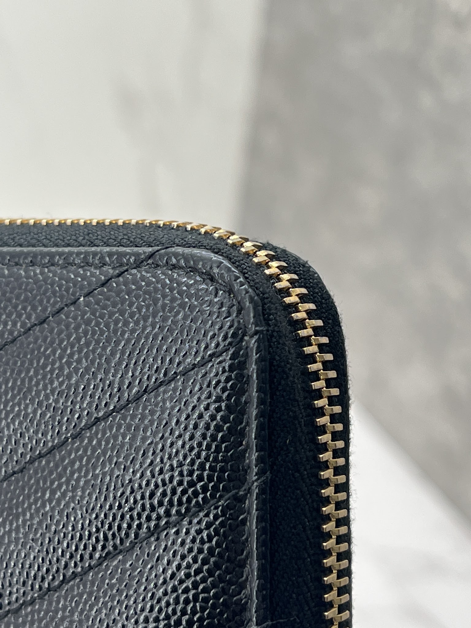 香緹國際精品 YSL 黑金 拉鍊長夾 858-3