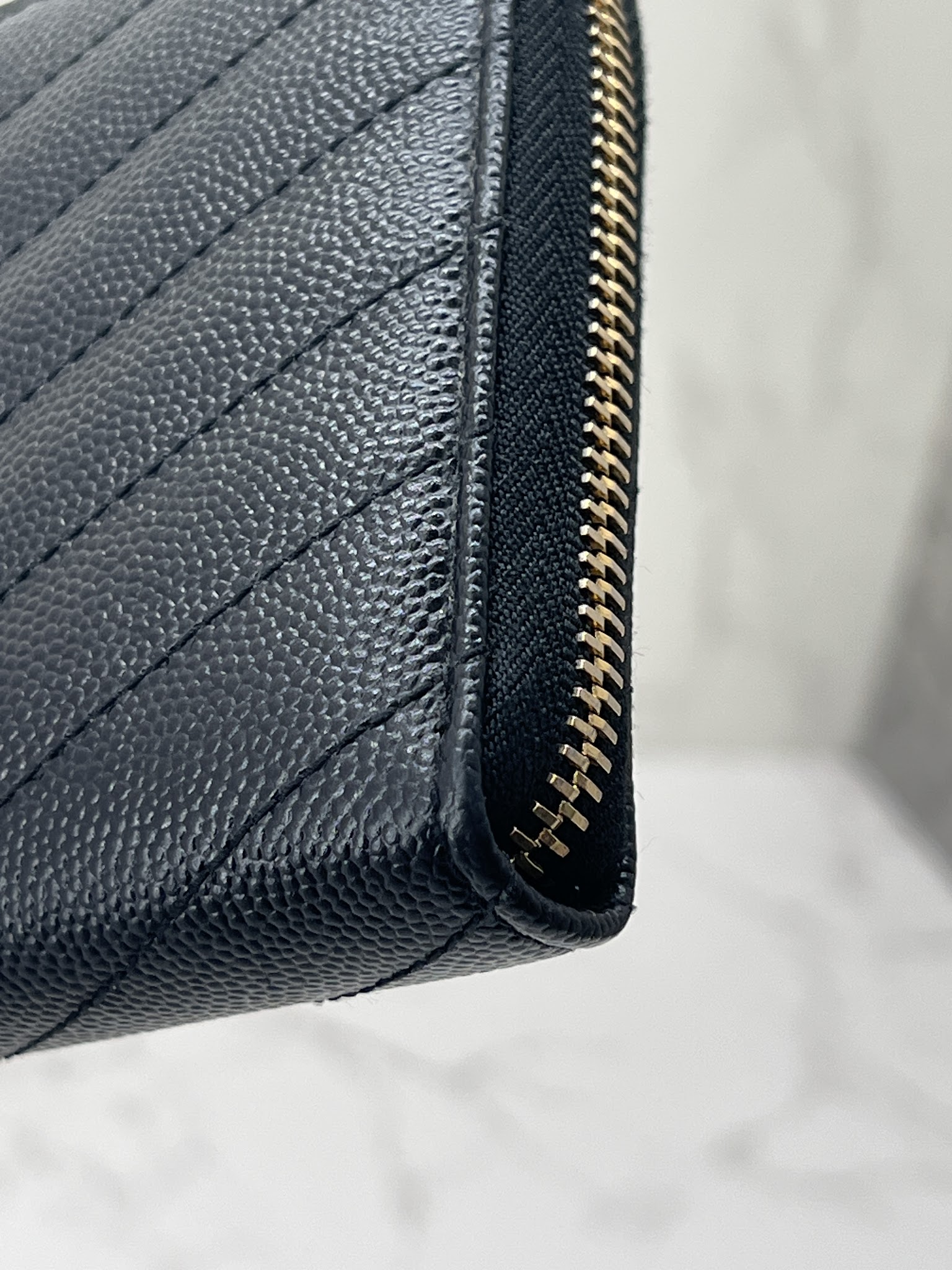 香緹國際精品 YSL 黑金 拉鍊長夾 858-4