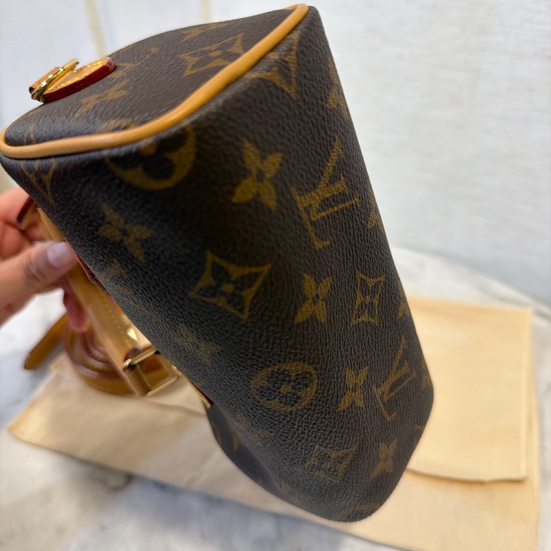 LV NANO SPEEDY 老花斜背包-9