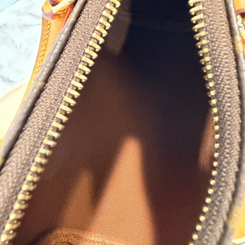 LV NANO SPEEDY 老花斜背包-13