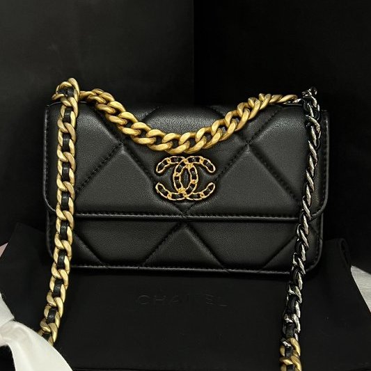 閒置新 香奈兒/Chanel 19Bag Woc羊皮mini金扣金銀鏈條包-0