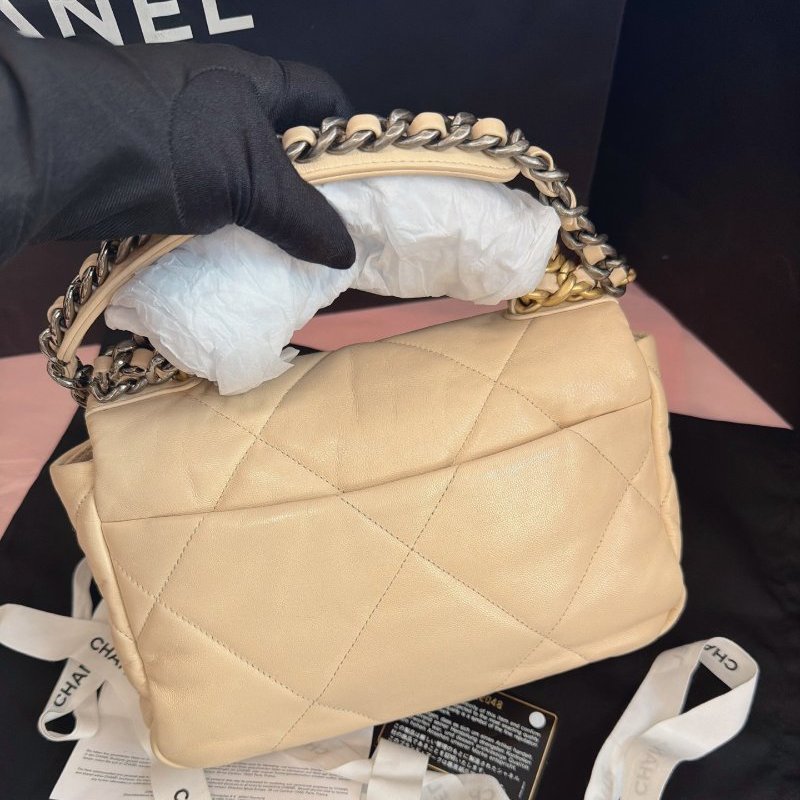 閒置新 香奈兒/Chanel 奶茶色金扣19bag小號-1