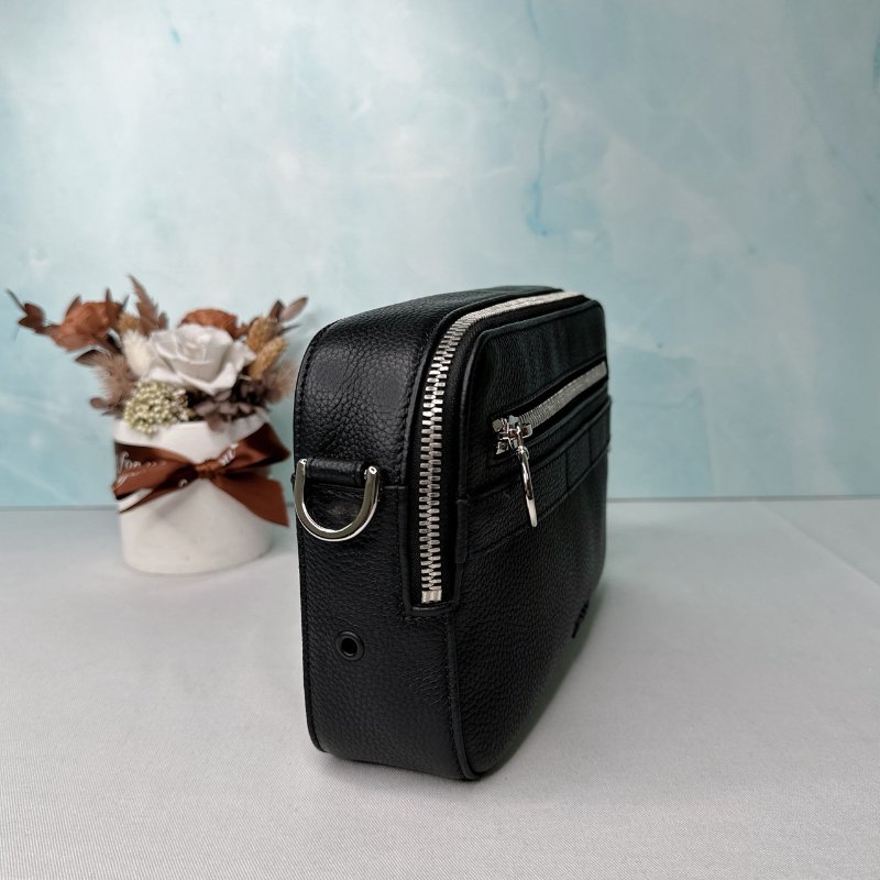 DIOR 全新Safari皮革郵差包-3