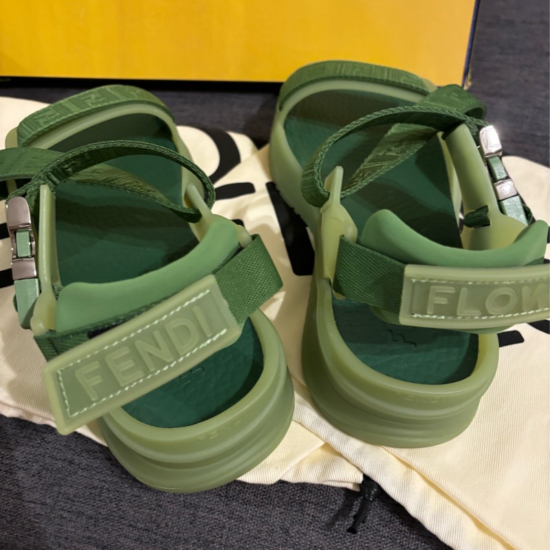 Fendi涼鞋 全新-2