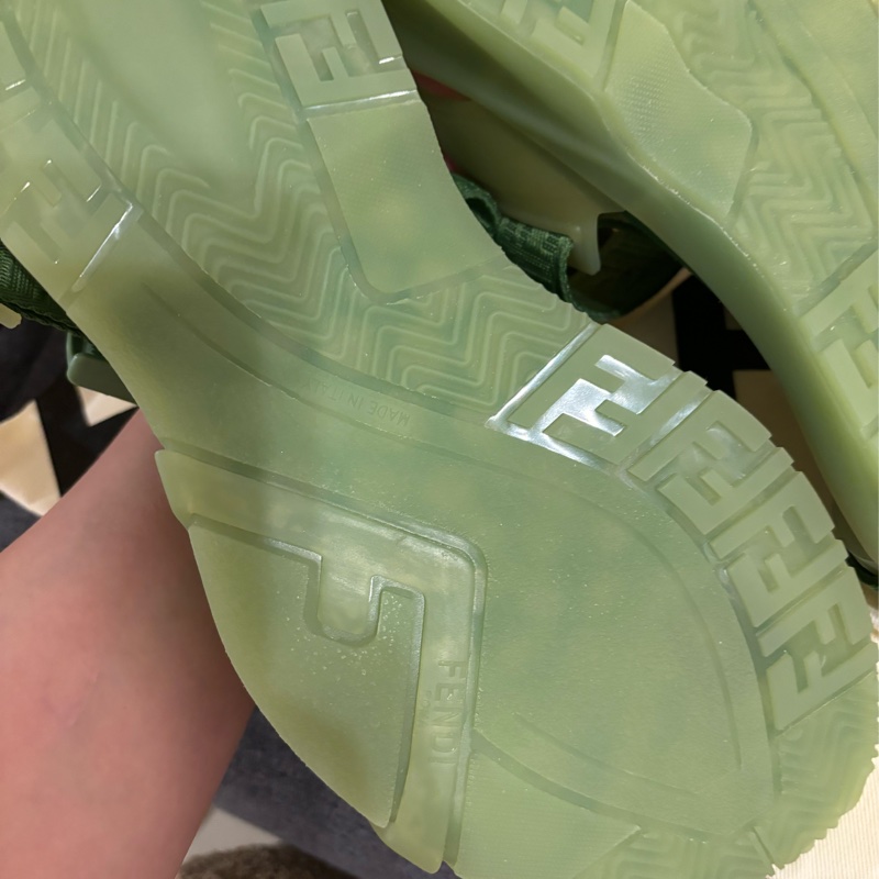 Fendi涼鞋 全新-9
