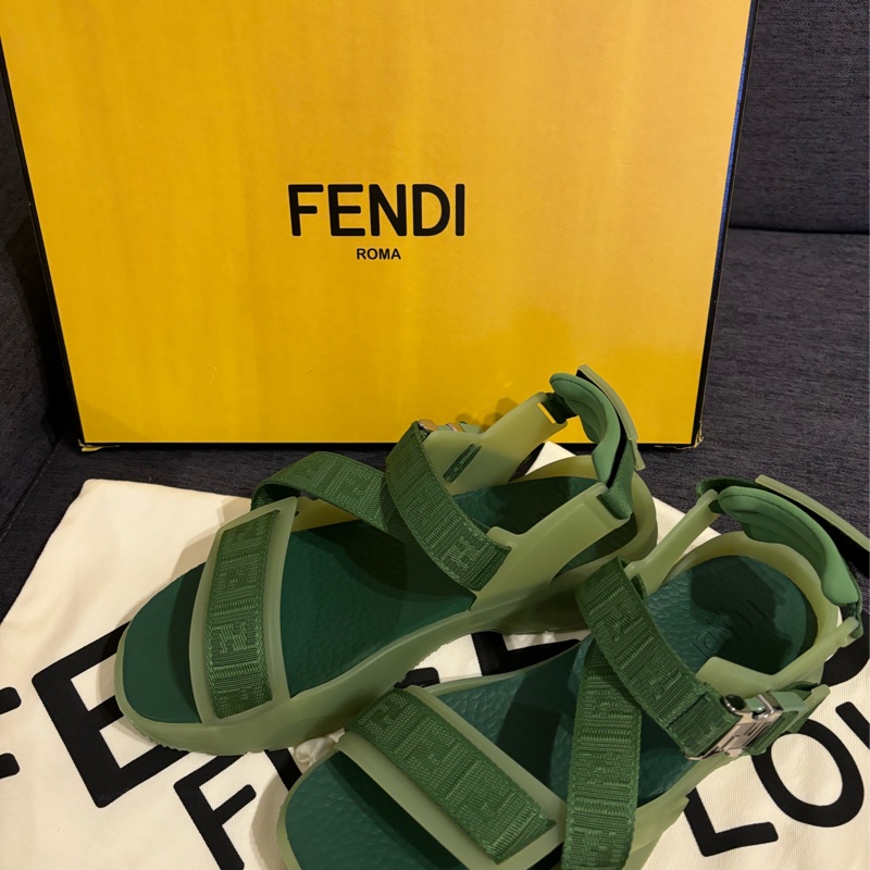 Fendi涼鞋 全新-19