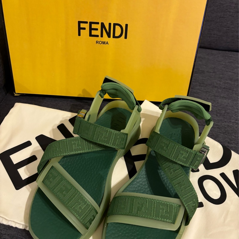 Fendi涼鞋 全新-21