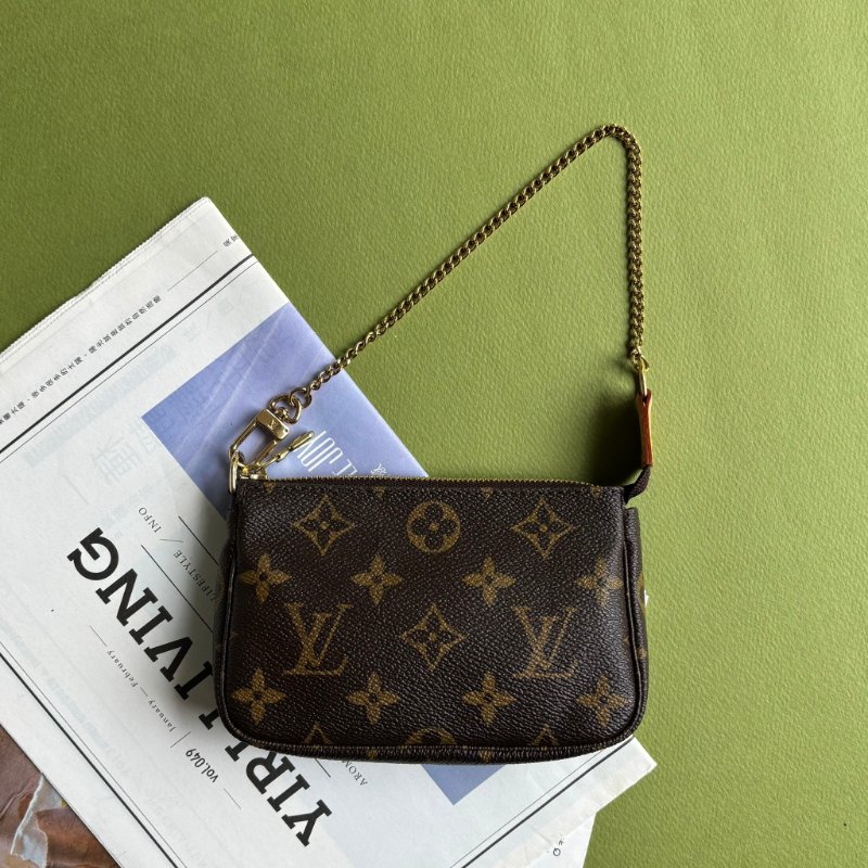 ::LOUIS VUITTON:: LV M58009 Monogram 經典花紋金鍊MINI麻將包 拉鍊錢包 小手提包-0